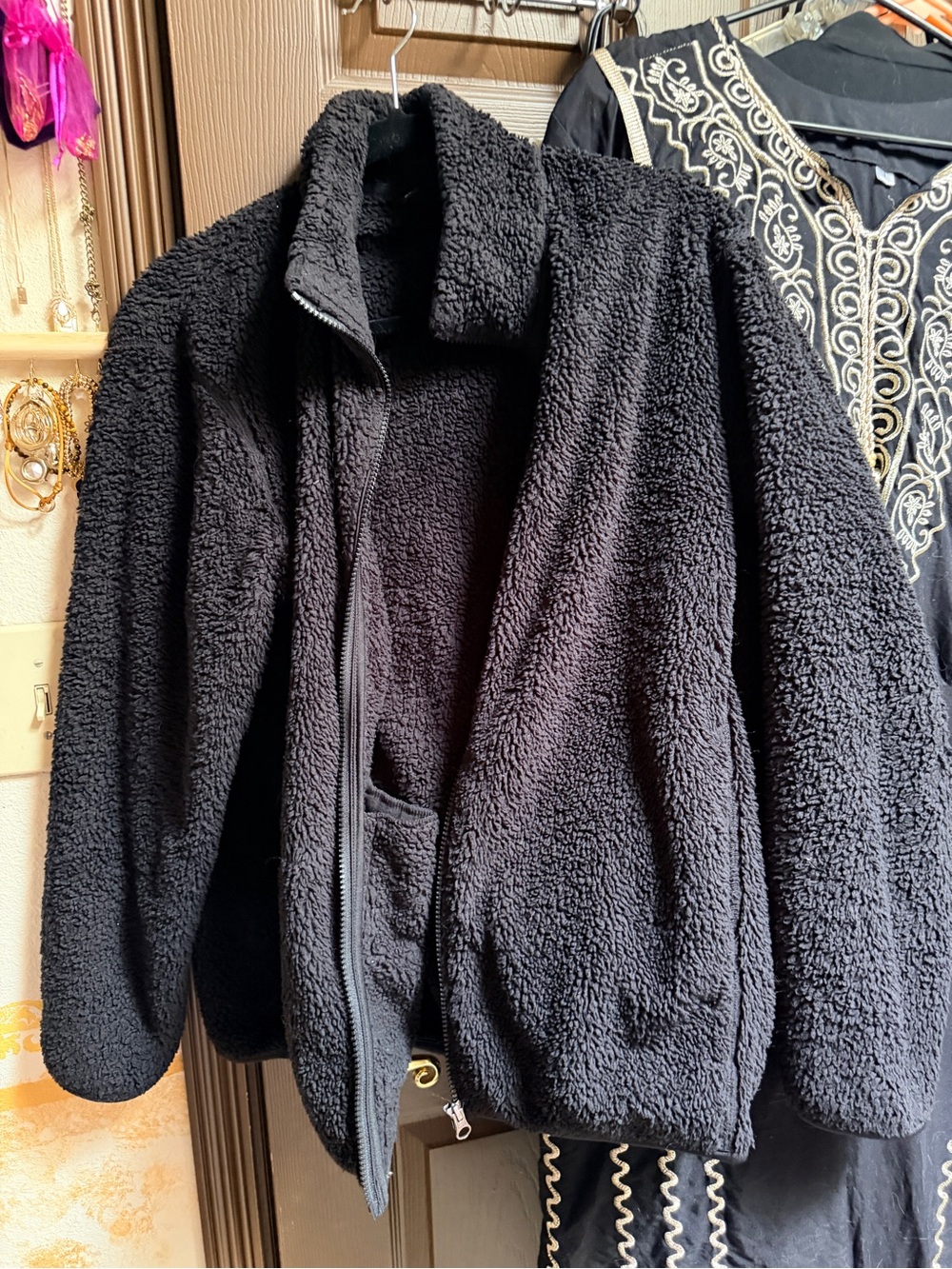 Uniqlo Black Teddy Fleece Zip Jacket - Women
